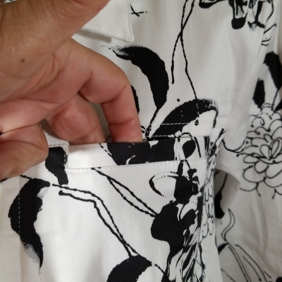 Erin London floral pattern buttons down jacket. S - Picture 5 of 8